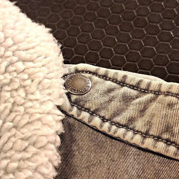 Levi's Washed Grey Denim-Sherpa Fall/Winter Biker Jacket/Coat Size M - Picture 15 of 15